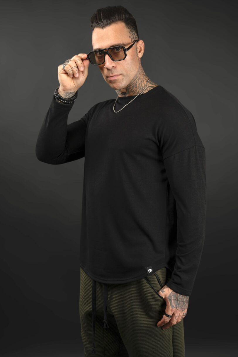BLACK TSHIRT-232105015 BLACK - Image 2