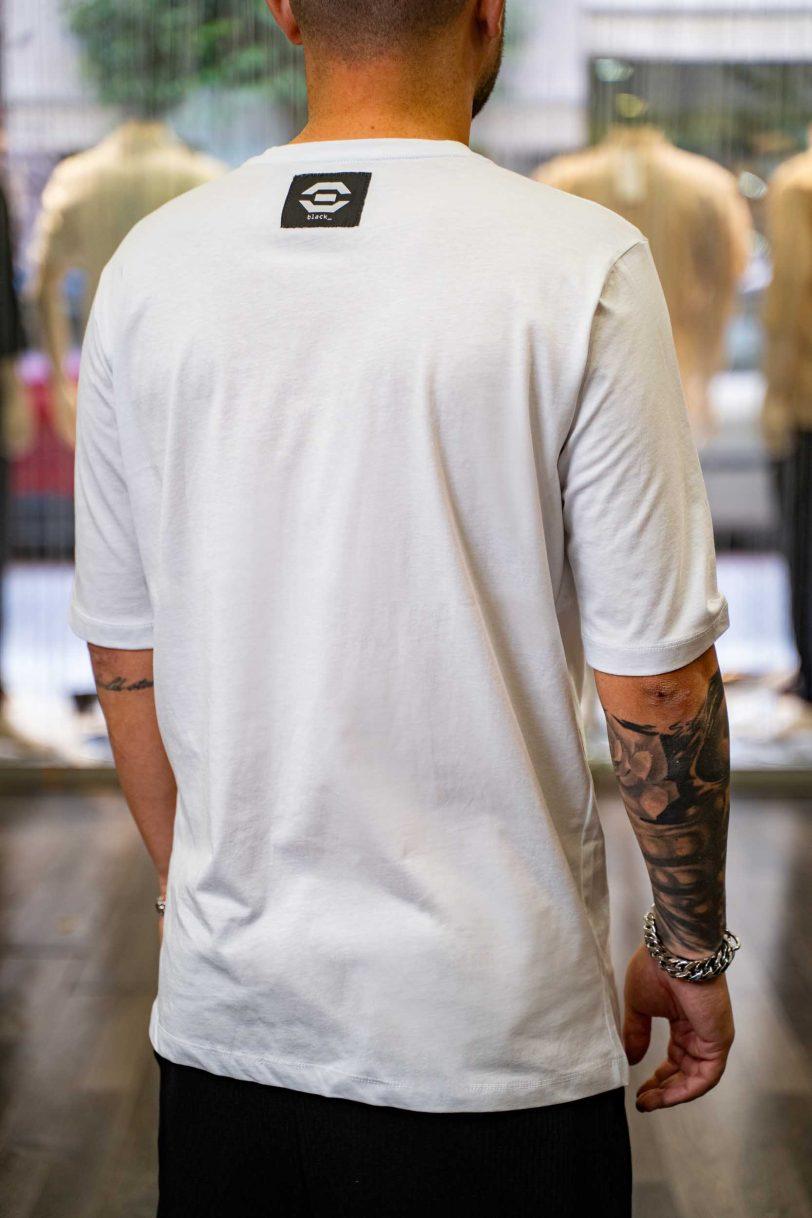 BLACK T-SHIRT - Image 3