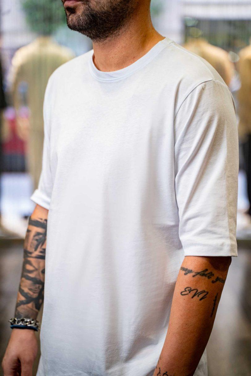 BLACK T-SHIRT - Image 2